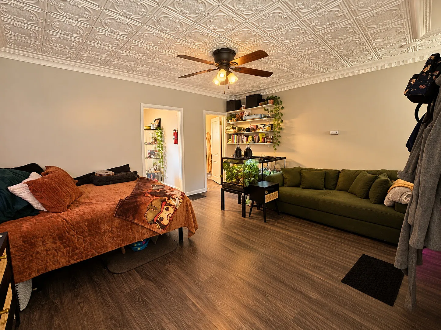 Studio, 385 sqft, $975 — Photo 2