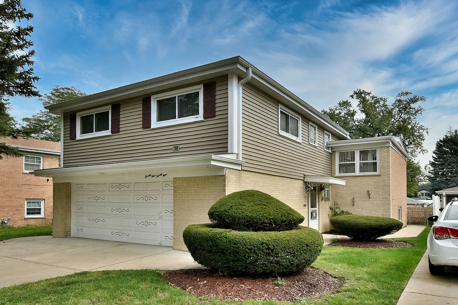 2529 George St photo 1