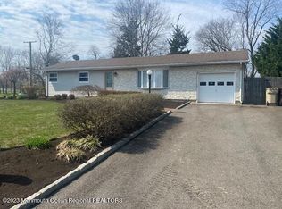 32 Mallard Rd, Bayville, NJ 08721