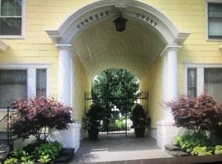 19 Genesee Ct, Utica, NY 13502