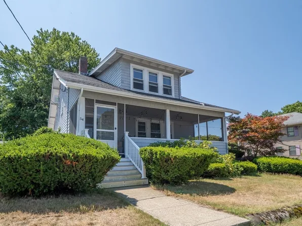 54 Sycamore St, Brockton, MA 02301