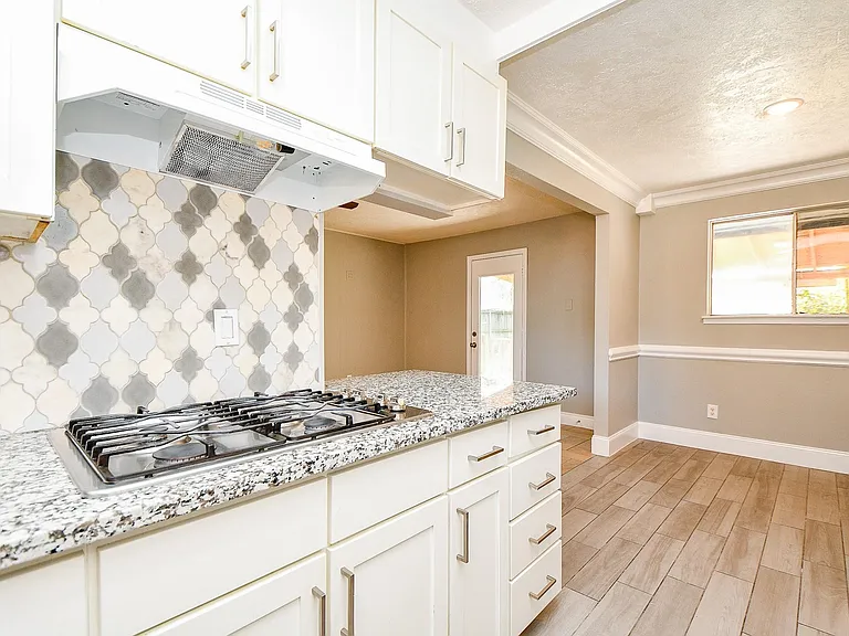 7619 W Gulf Bank Rd — Photo 10