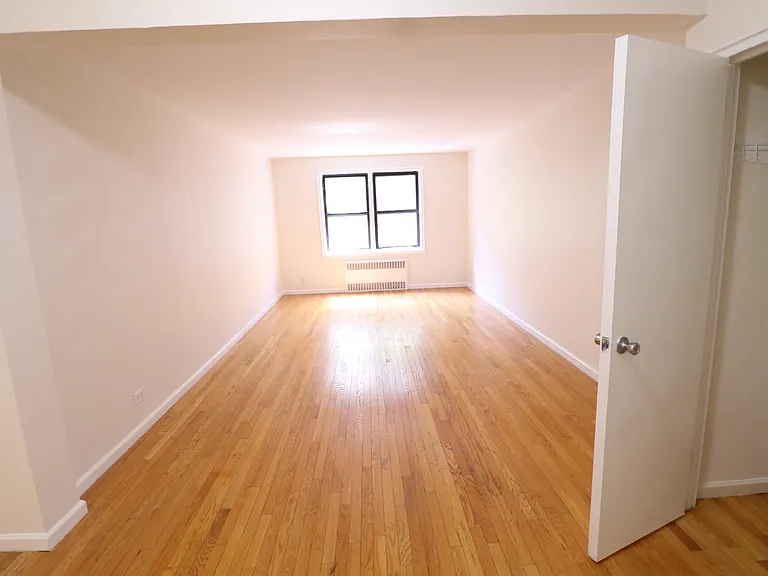 9830 67th Ave #3F — Photo 1