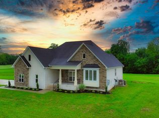 1054 Santee Ct, Springfield, TN 37172