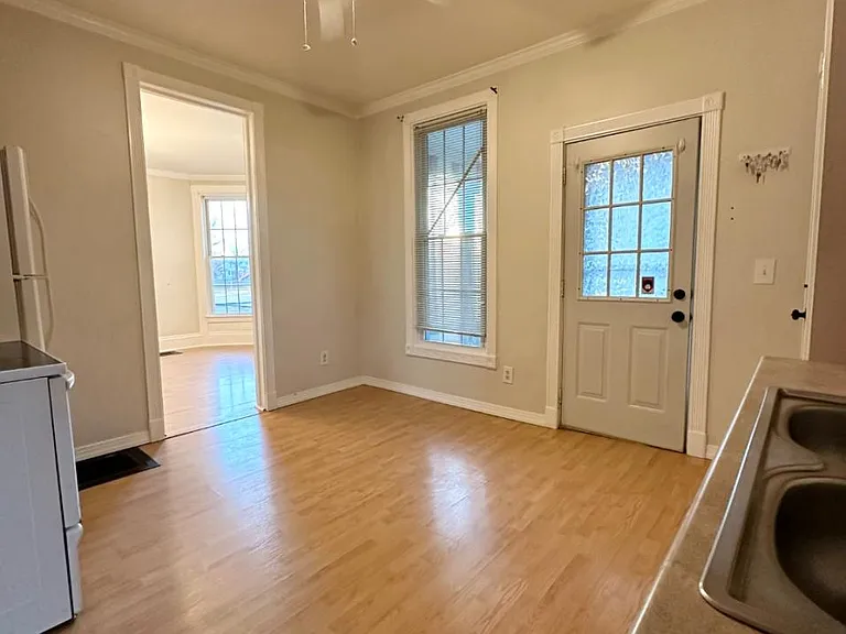 1624 Castle Ave #DOWNSTAIRS — Photo 15