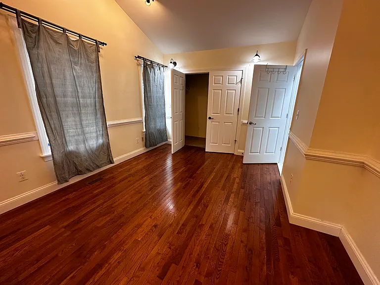 1712 Henry Rd — Photo 13