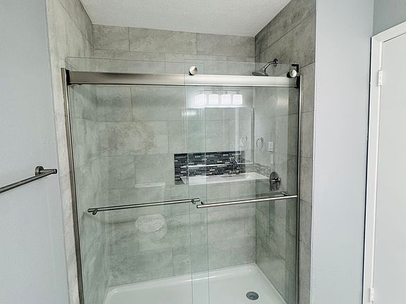 4th image of 12509 Newbrook Dr #331