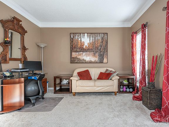 5th image of 11308 Fox Cove Dr