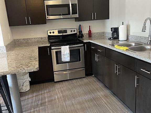 5th image of 502 Shiloh Dr APT 103W