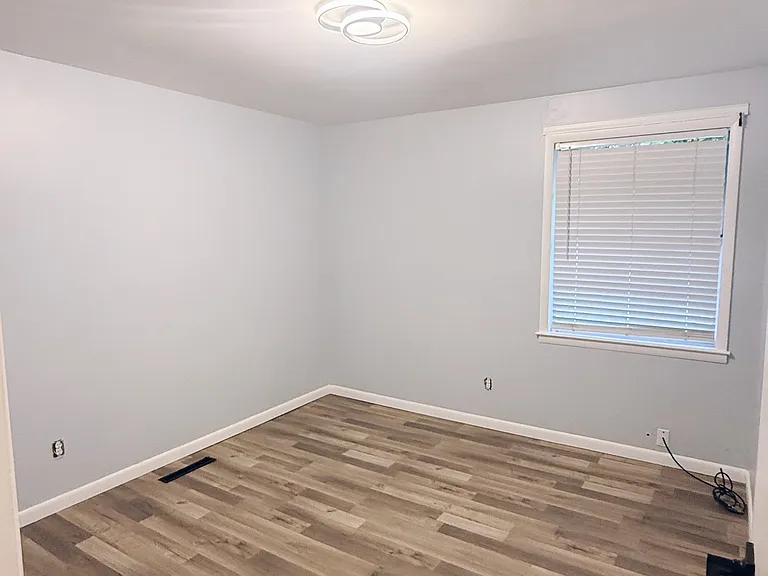 1688 Clyde Pl — Photo 4