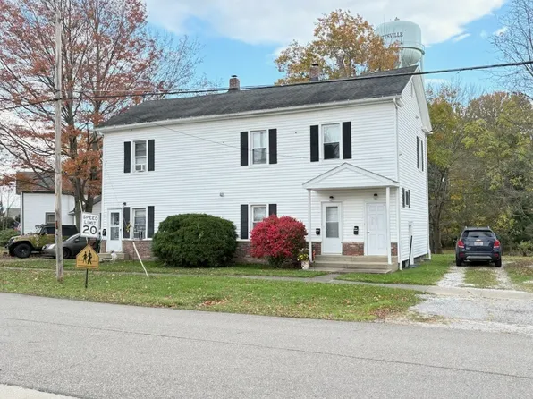 8218 Park Ave #3, Garrettsville, OH 44231