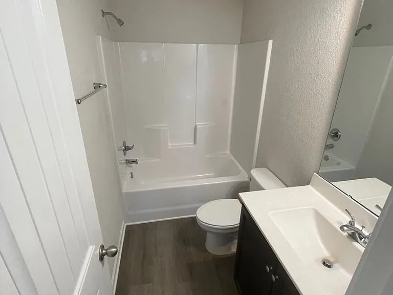 2020 Wiggins Village Dr — Photo 7