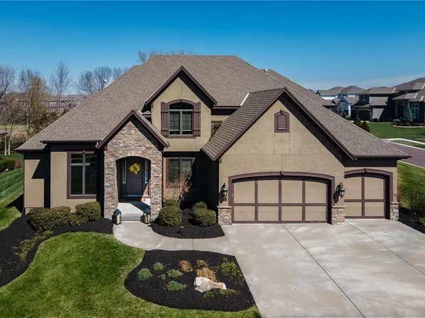 12400 W 164th St, Overland Park, KS 66221