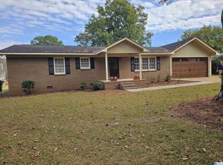 1802 Rush Rd, Sylacauga, AL 35150