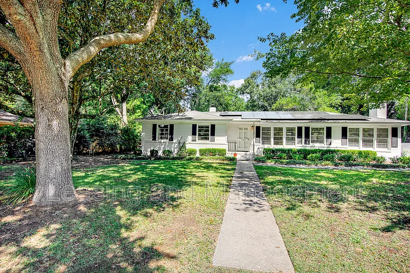 1154 Winborn Dr