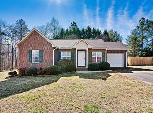 2107 Summerfield Cir, Conover, NC 28613