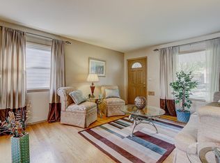 8620 W Lawrence Ave, Milwaukee, WI 53225