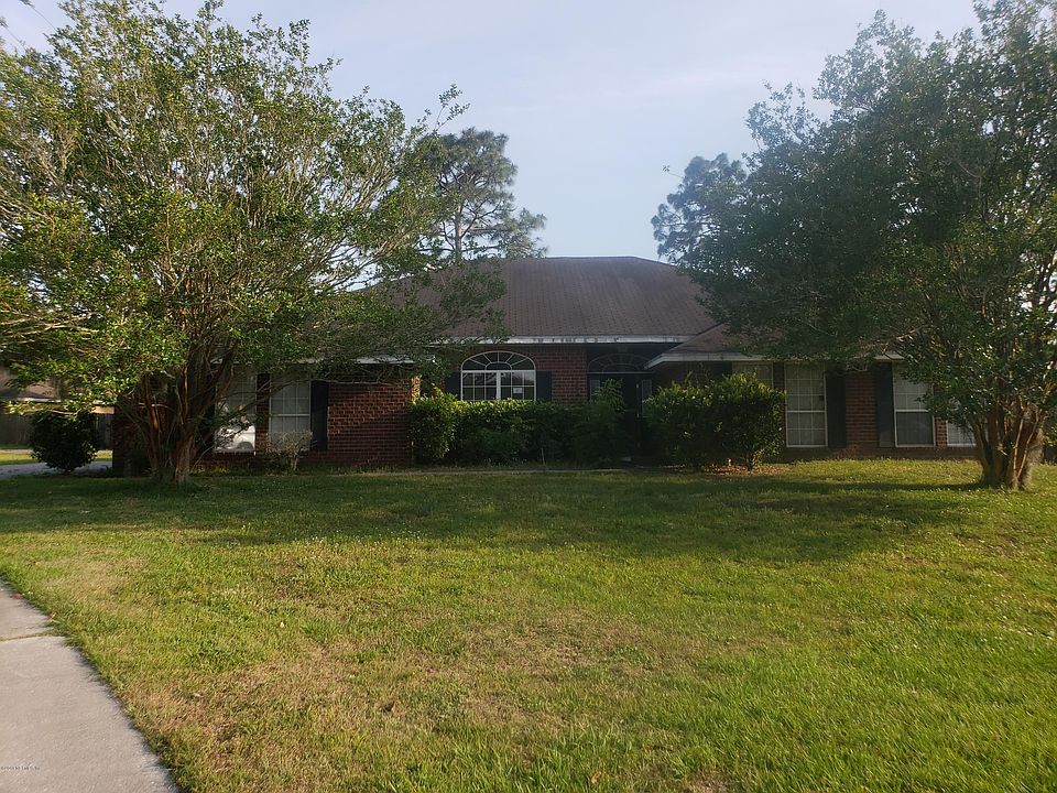 1st image of 7972 Vivera Ct