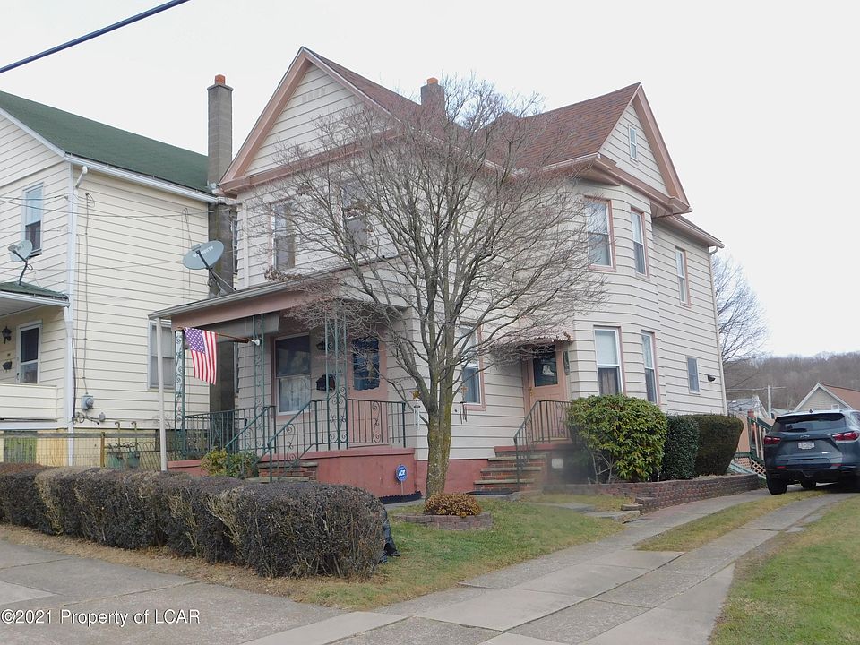 1st image of 122 Orchard St