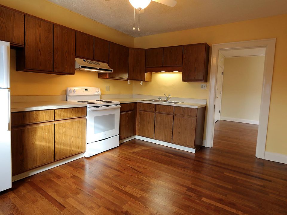 1st image of 241 5th Ave APT 3