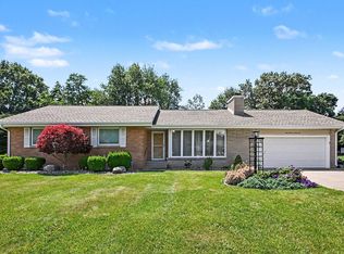 136 Country Club Dr, La Porte, IN 46350