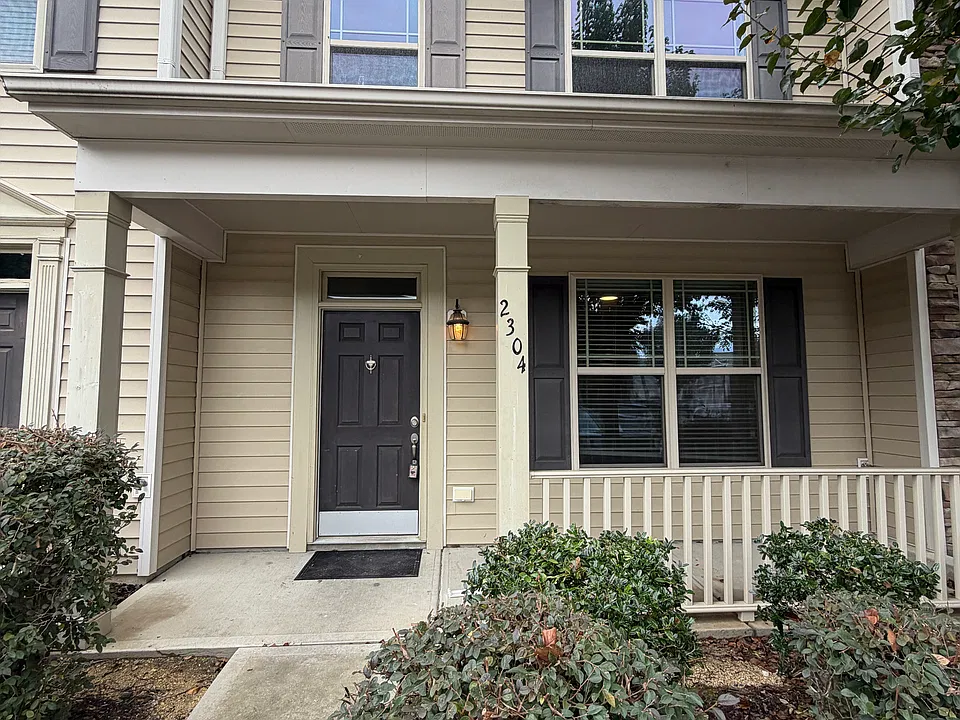 2304 Owls Nest Trl