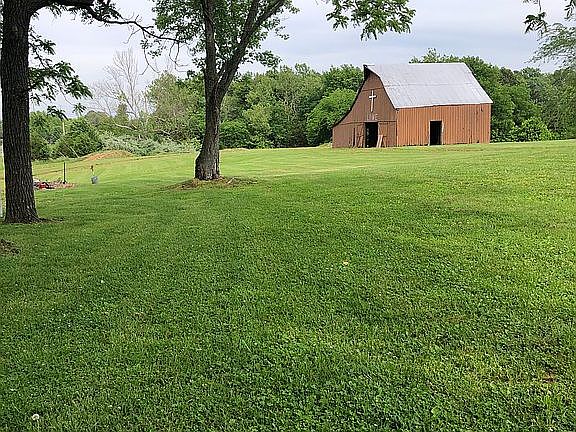 3rd image of 18449 Hidden Valley Ln