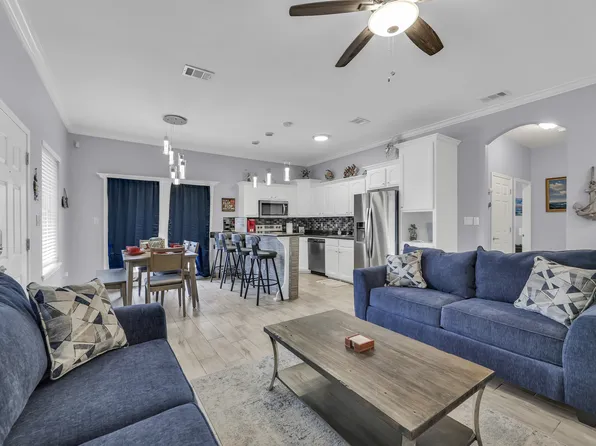 102 E Capricorn Dr #B2, South Padre Island, TX 78597