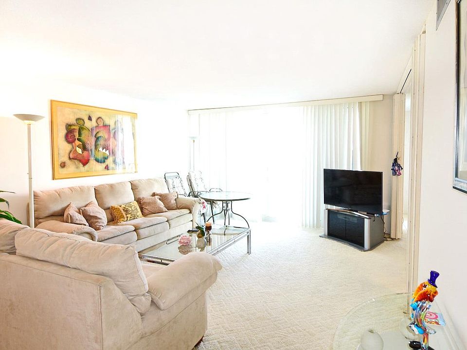 1st image of 100 Bayview Dr APT 1531