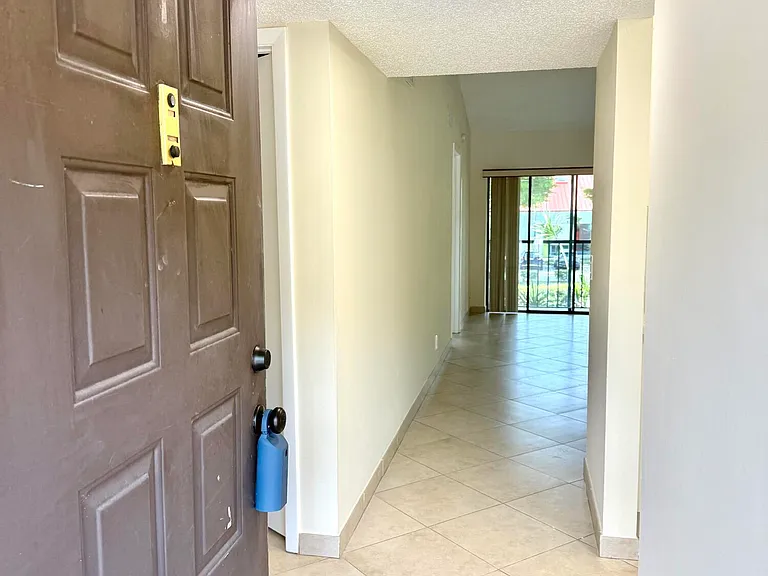 6649 Somerset Dr #205 — Photo 4
