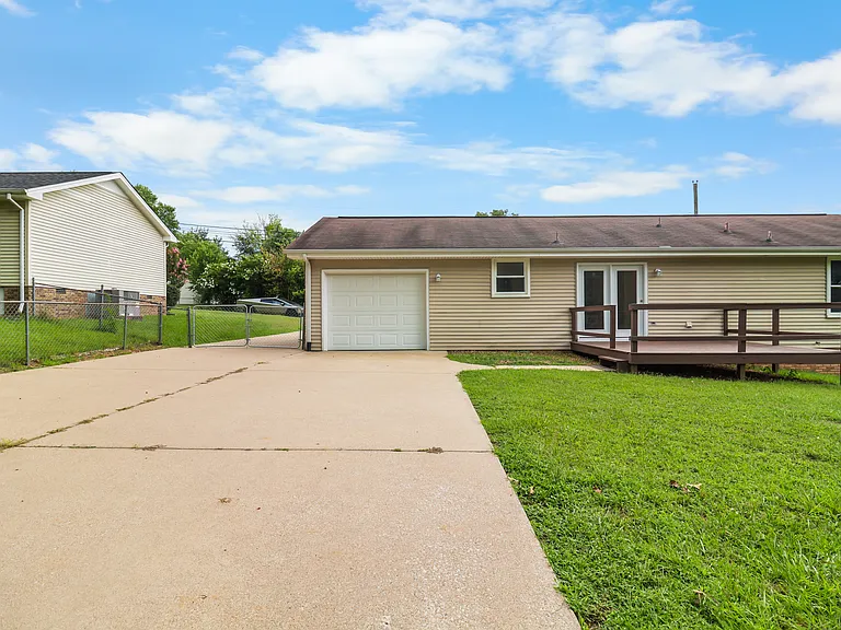 931 Poppy Dr — Photo 26