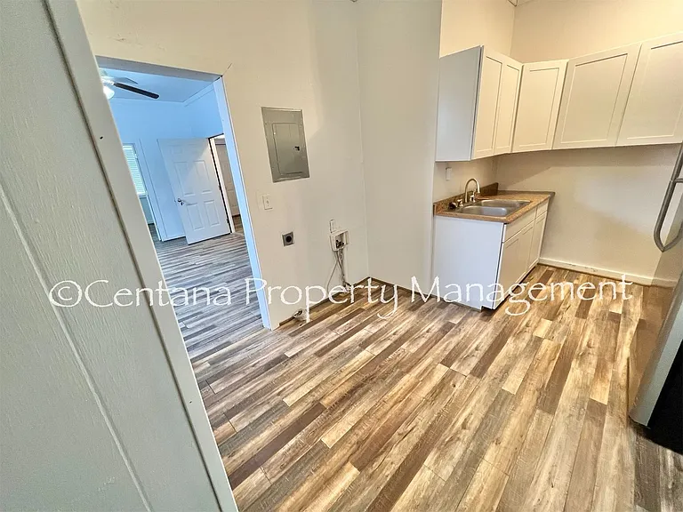 675 S Main St #B — Photo 7