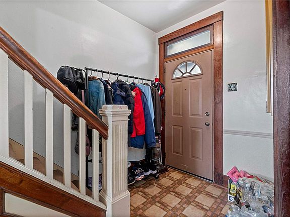 4th image of 2106 Rockledge St