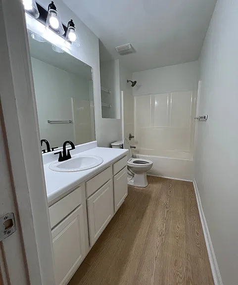 135 Harvest Ct — Photo 8