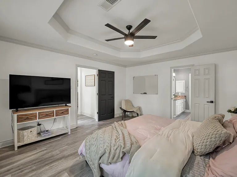 3215 Canterbury Ln — Photo 5