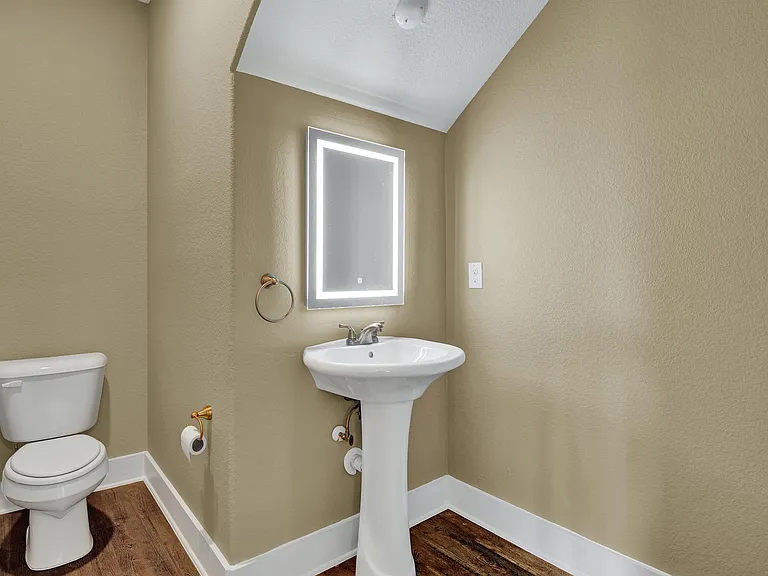 300 Woodgrove Dr #A — Photo 4