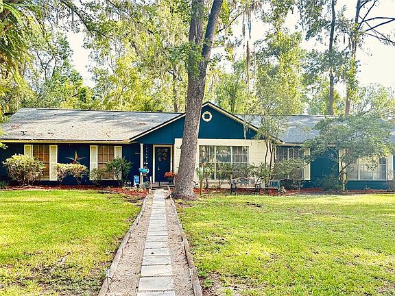 2nd image of 8614 SW 1ST AVENUE