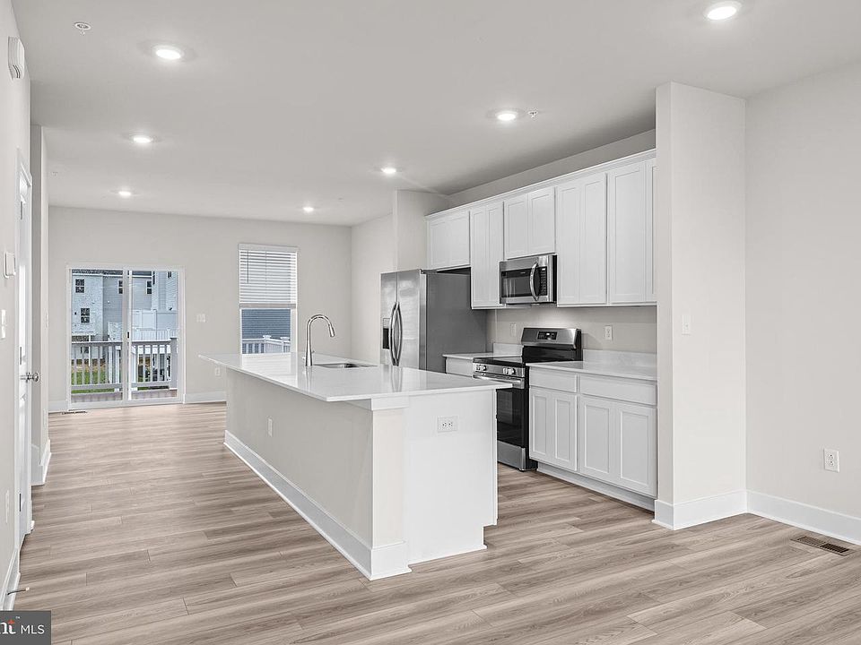 1st image of 1816 Smith Island Rd