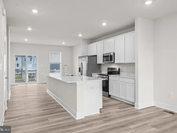 1816 Smith Island Rd, Baltimore, MD 21244