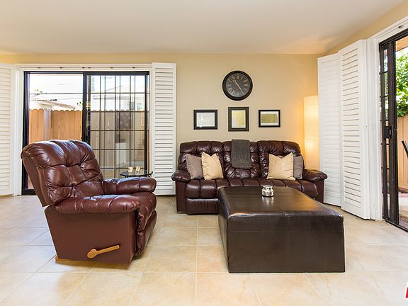 4th image of 1114 20th St Unit 6
