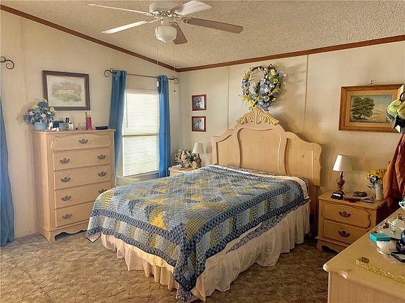 5th image of 801 County Road 310