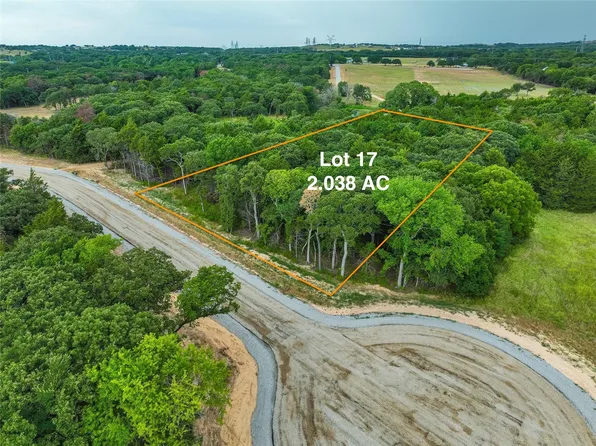 17 Big Cedar Ct, Decatur, TX 76234