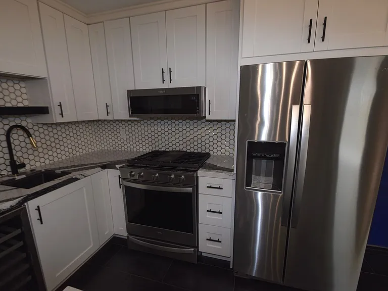 215 Elm Ave — Photo 8