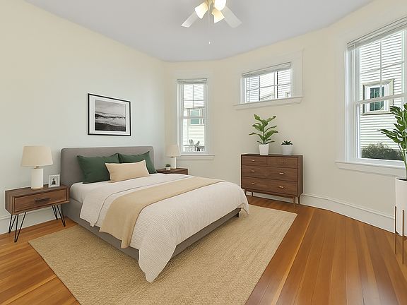 4th image of 48 Manthorne Rd #1