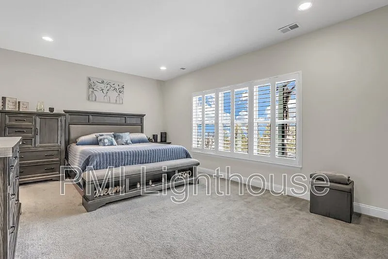 3 bed, 2.5 bath, 2000 sqft, $4,750 — Photo 4