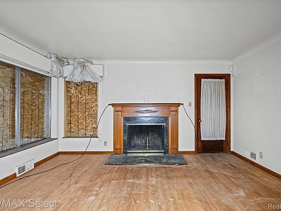 14th image of 2219 Copeman Blvd