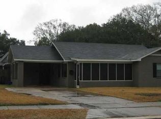 412 N Main St, Breaux Bridge, LA 70517