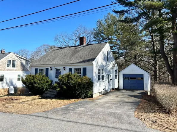 52 Tilton Avenue, Kittery, ME 03904