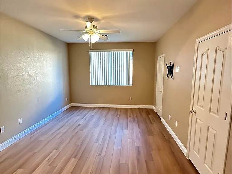 10340 Bentley Oaks Ave — Photo 16