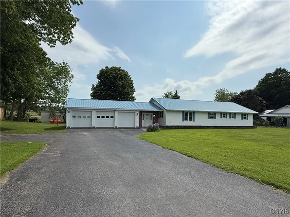 1803 County Route 15, Lacona, NY 13083